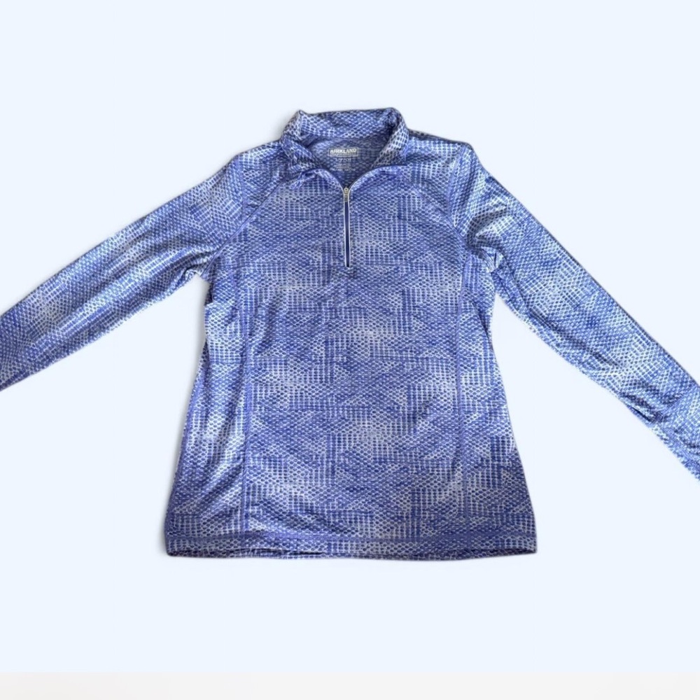 Blue and white quarter zip long sleeve top #activewear